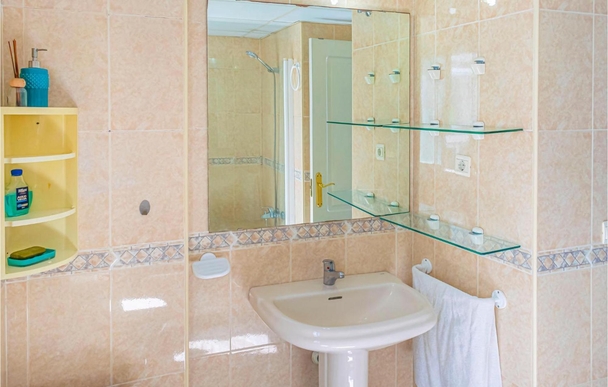 Lovely Apartment In Marbella With Kitchenette Eksteriør bilde